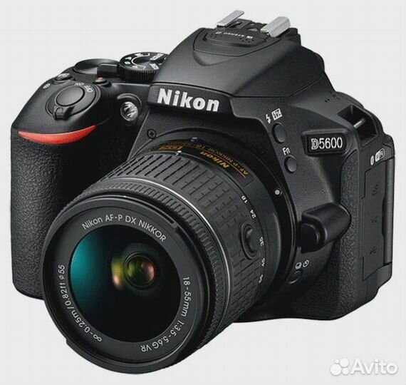 Nikon D5600 KIT 18 - 55 + Карта памяти