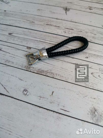 Брелок кожаный
