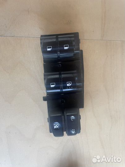 Блок управленя стеклоподъемника xunday solyares 2