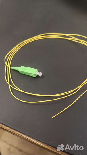 Пигтейл шос-SM/0.9 мм/125 SX-SC/APC-p/t -1.5 м