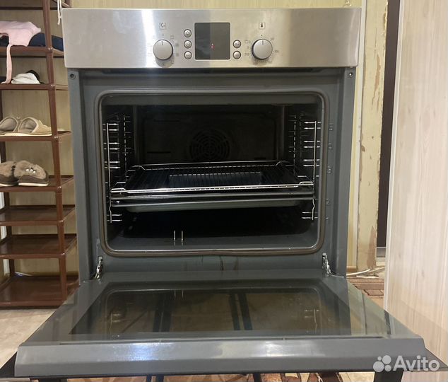 Духовой шкаф