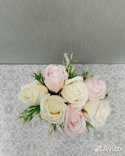 Букет из мыльных цветов в кашпо из гипса