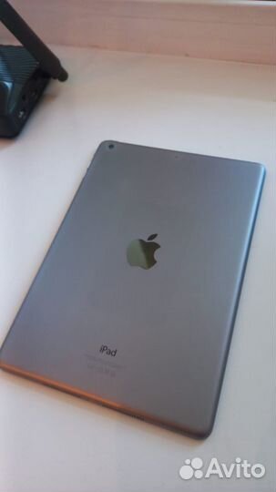 Планшет apple iPad air б/у