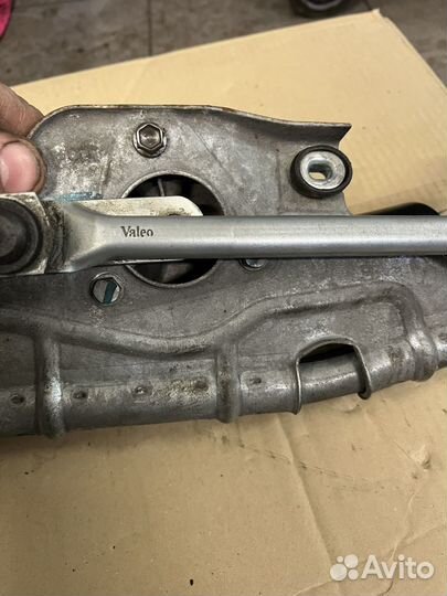 Трапеция стеклоочистителя Mercedes