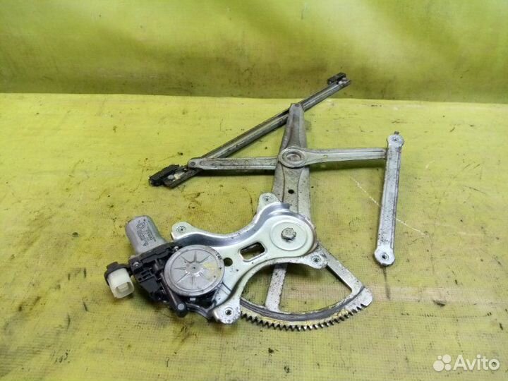 Стеклоподъемник передний правый Mitsubishi L200