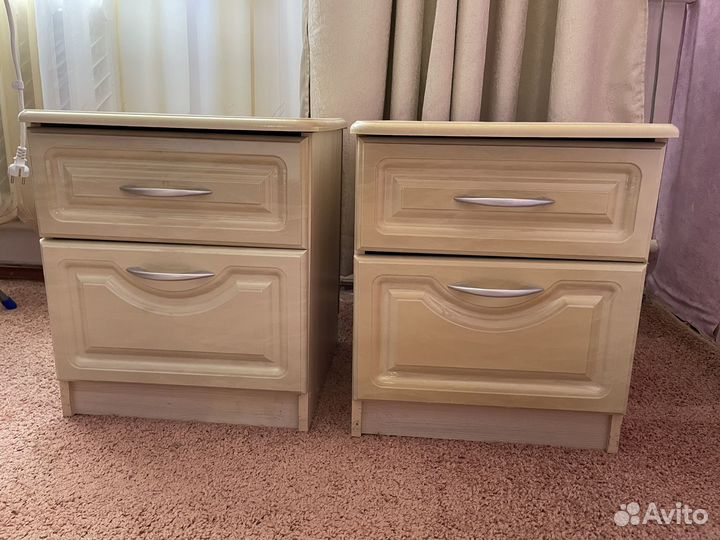 Тумба прикроватная