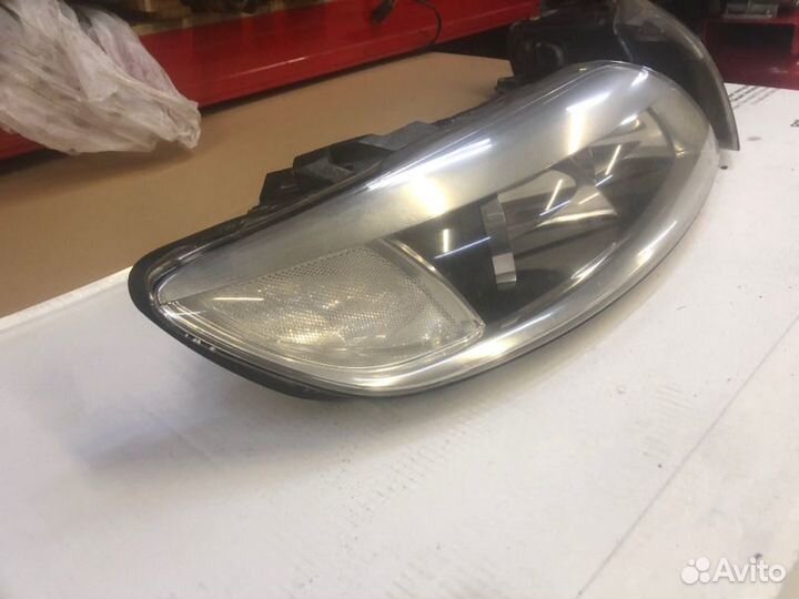 Фара правая Audi Q7 4LB BUG 2007-20015