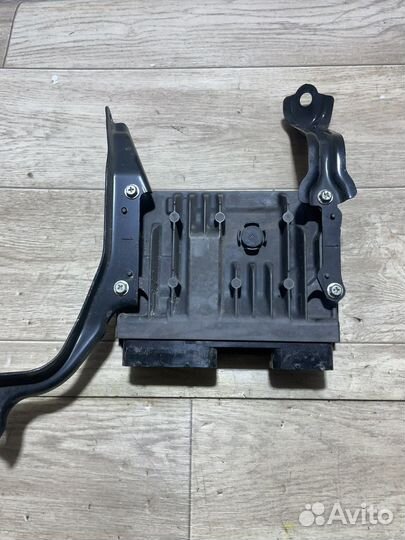 Блок управления двигателем Toyota Camry 70 2.0