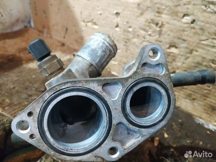 Корпус термостата Hyundai i30