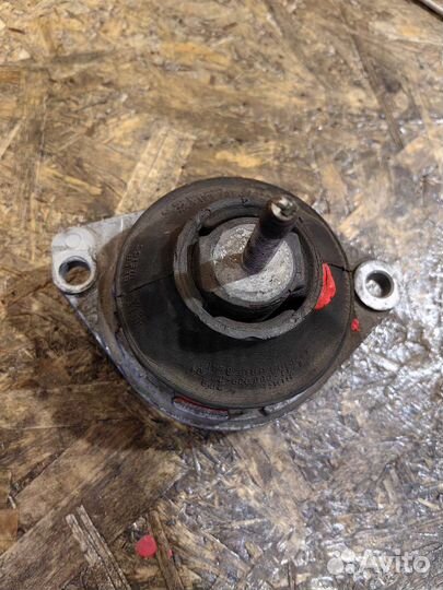Подушка Двигателя Правая Ауди 80 Б4 2.0 ABK