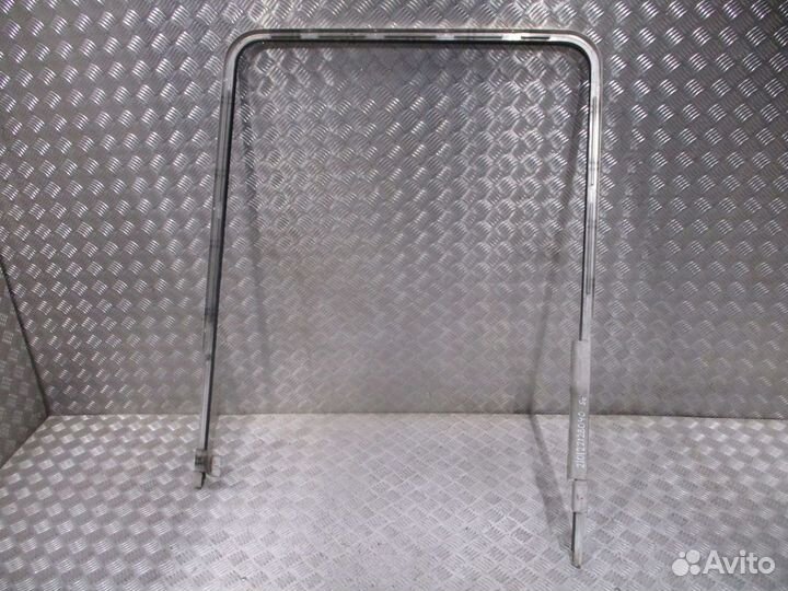 Направляющая стекла двери правая Scania 1885465