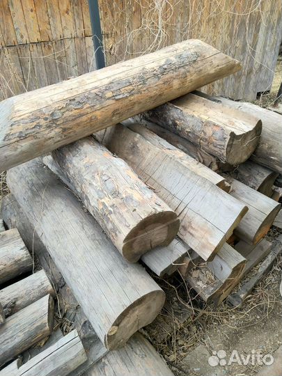 Сруб бревна остатки