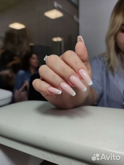 Маникюр с покрытием гель-лаком