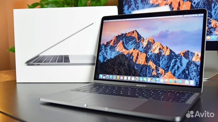 Macbook pro 13 2017 (Куплен 08.2018)