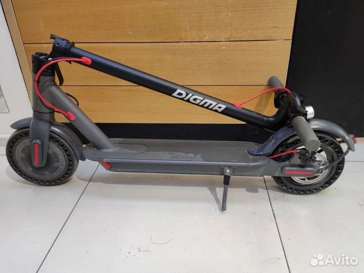 Электросамокат Digma HF8.5-8-ST