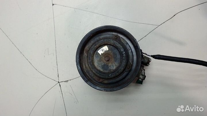 Компрессор кондиционера Mazda MPV, 2003