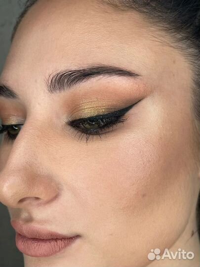 Макияж, локоны, наращивание ресниц, брови