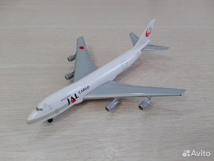 Самолёт в коробке. Boeing 747-200F 