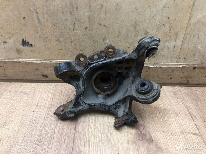 Кулак поворотный задний левый Bmw 1-серия F20 21 2