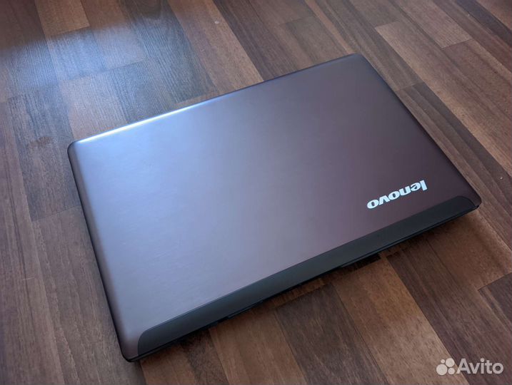 Lenovo металл, 4 ядра, SSD, видеокарта 2гб