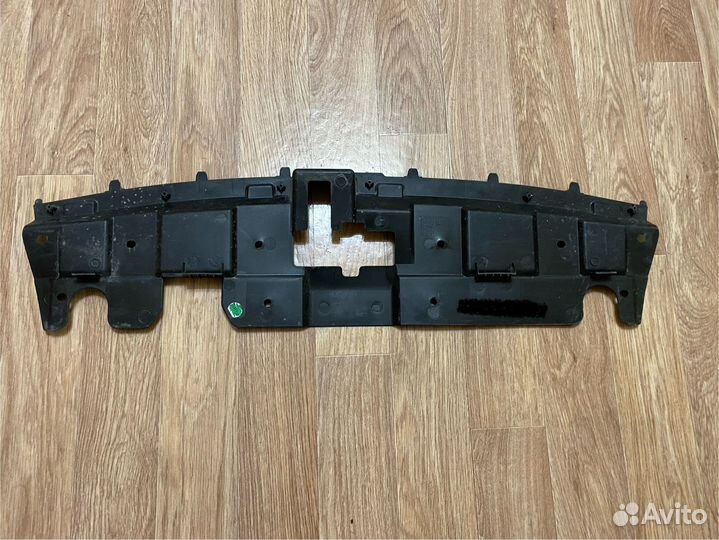 Накладка замка капота Chery Tiggo7Pro