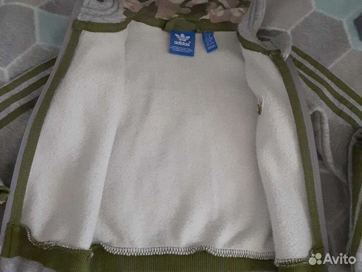 Продам детский костюм