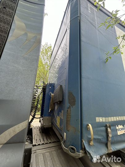 Полуприцеп шторно-бортовой Schmitz Cargobull SCS 24, 2013