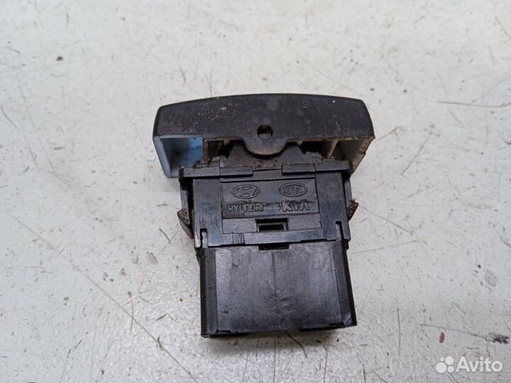 Кнопка обогрева сиденья правая Hyundai Matrix 1.6