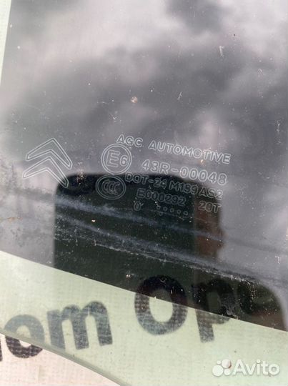 Стекло двери заднее правое Citroen C3 A51 1.4 EP3C