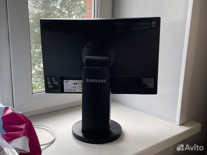 Монитор Samsung 20 дюймов