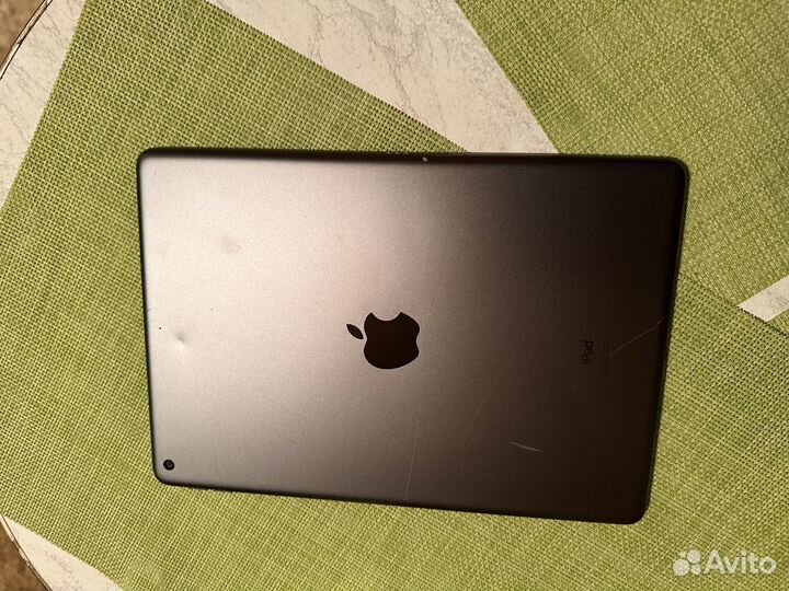 Планшет Apple iPad 10.2 Wi-Fi 64GB