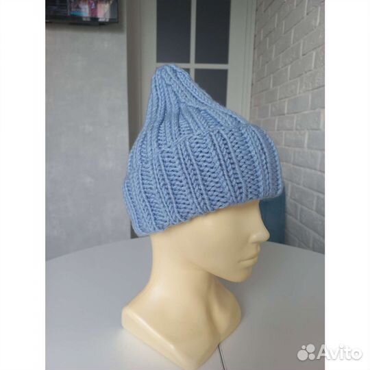 Шапка женская вязаная