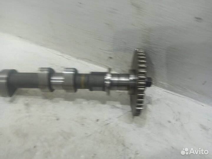 Распредвал выпускной