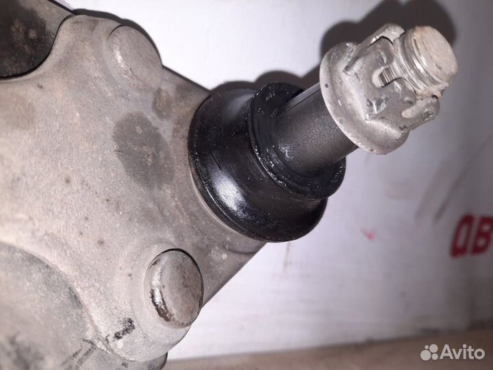 Рычаг передний левый Toyota Corolla E150