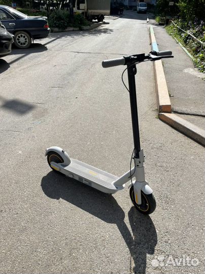 Электросамокат ninebot max g30lp