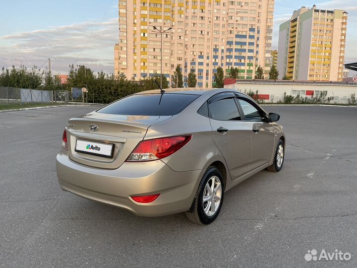 Hyundai Solaris 1.6 AT, 2014, 130 000 км
