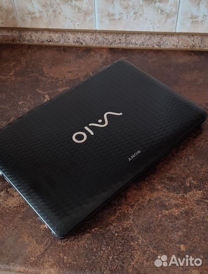Продаю ноутбук Sony vaio