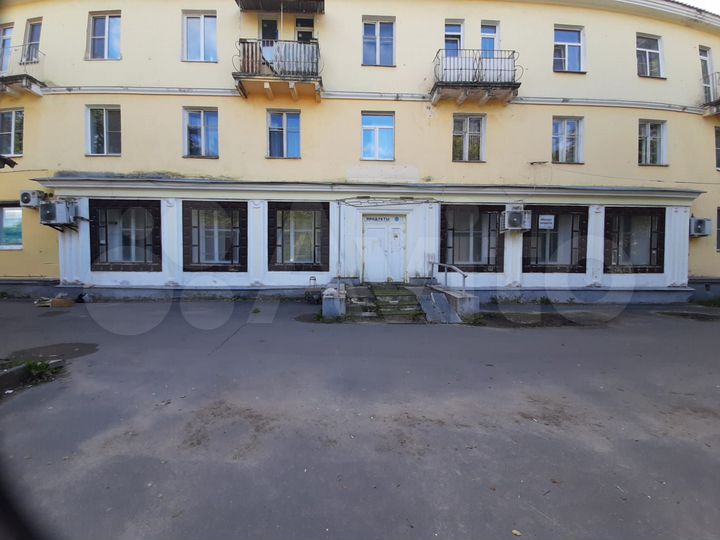 Торговая площадь 181,8 м²