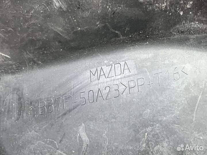 Воздухозаборник левый правый Mazda 3 BK MPS