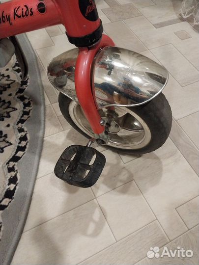 Детский трехколесный велосипед