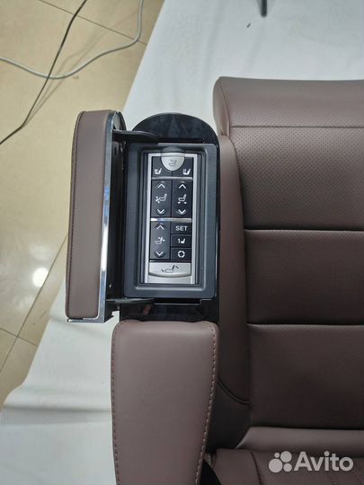 Капитанские сиденья универсальные Mercedes W447