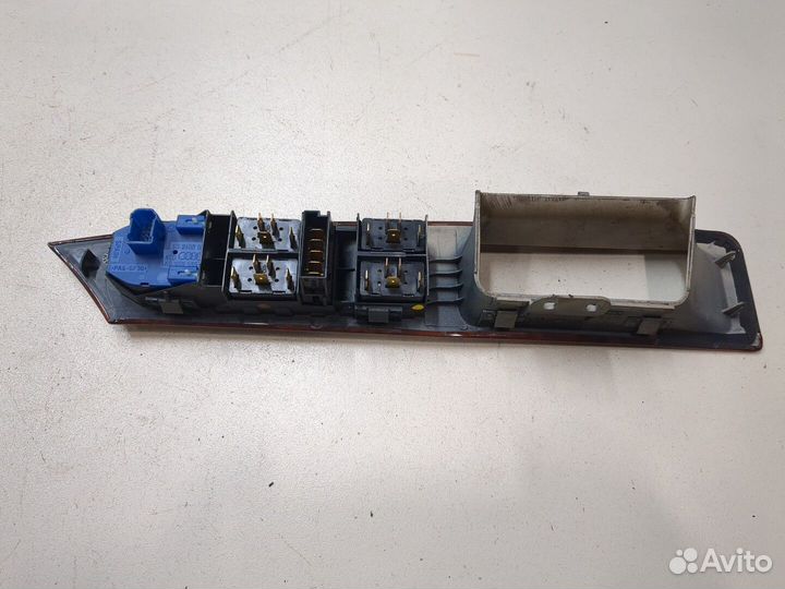 Кнопка стеклоподъемника Audi A8 (D2), 2001