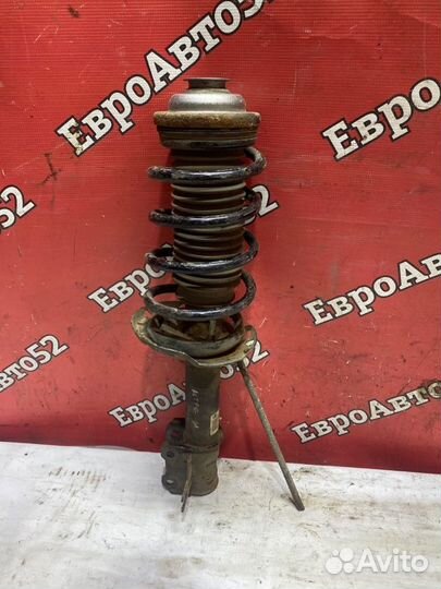 Стойка подвески передняя левая Opel Astra H