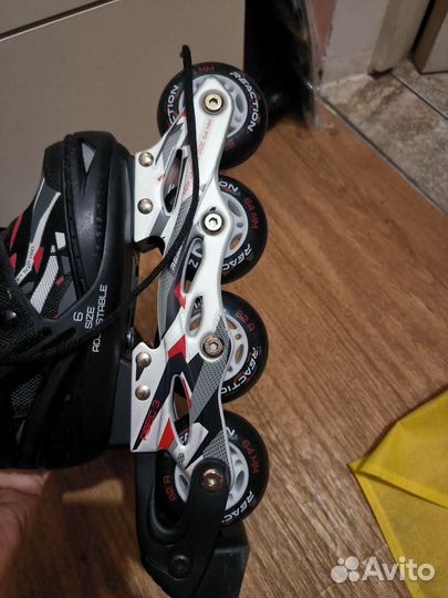 Роликовые коньки детские раздвижные Reaction 26-31