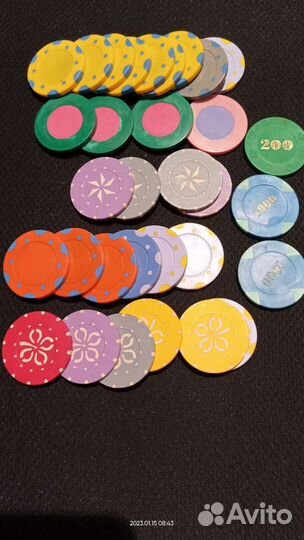 Фишки из казино. Планета Голливуд