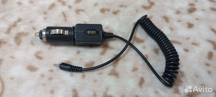 АВТОМОБИЛЬНАЯ зарядка для телефона