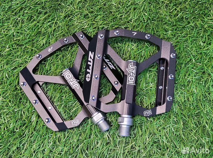 Педали для велосипеда