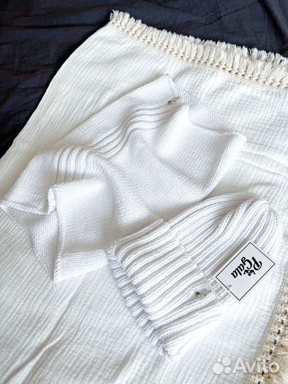 Комплект ручной работы (шапка и снуд)