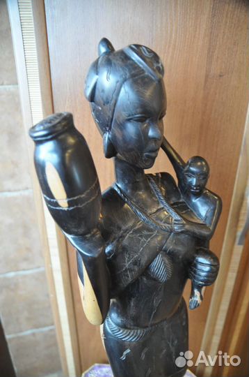 Статуя Африканская с детьми. Напольная