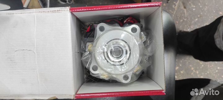 Ступица в сборе Mitsubishi Grandis +ABS задние